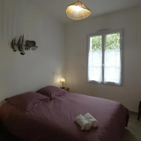 Maison Vendeenne 3 Ch, Prop. Animaux, Proche - Fr-1-540-323 Semesterbostad