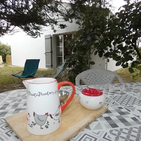 Holiday home Maison Vendeenne 6 Pers, Animaux Bienvenus, Proche & Commerces - Fr-1-540-323
